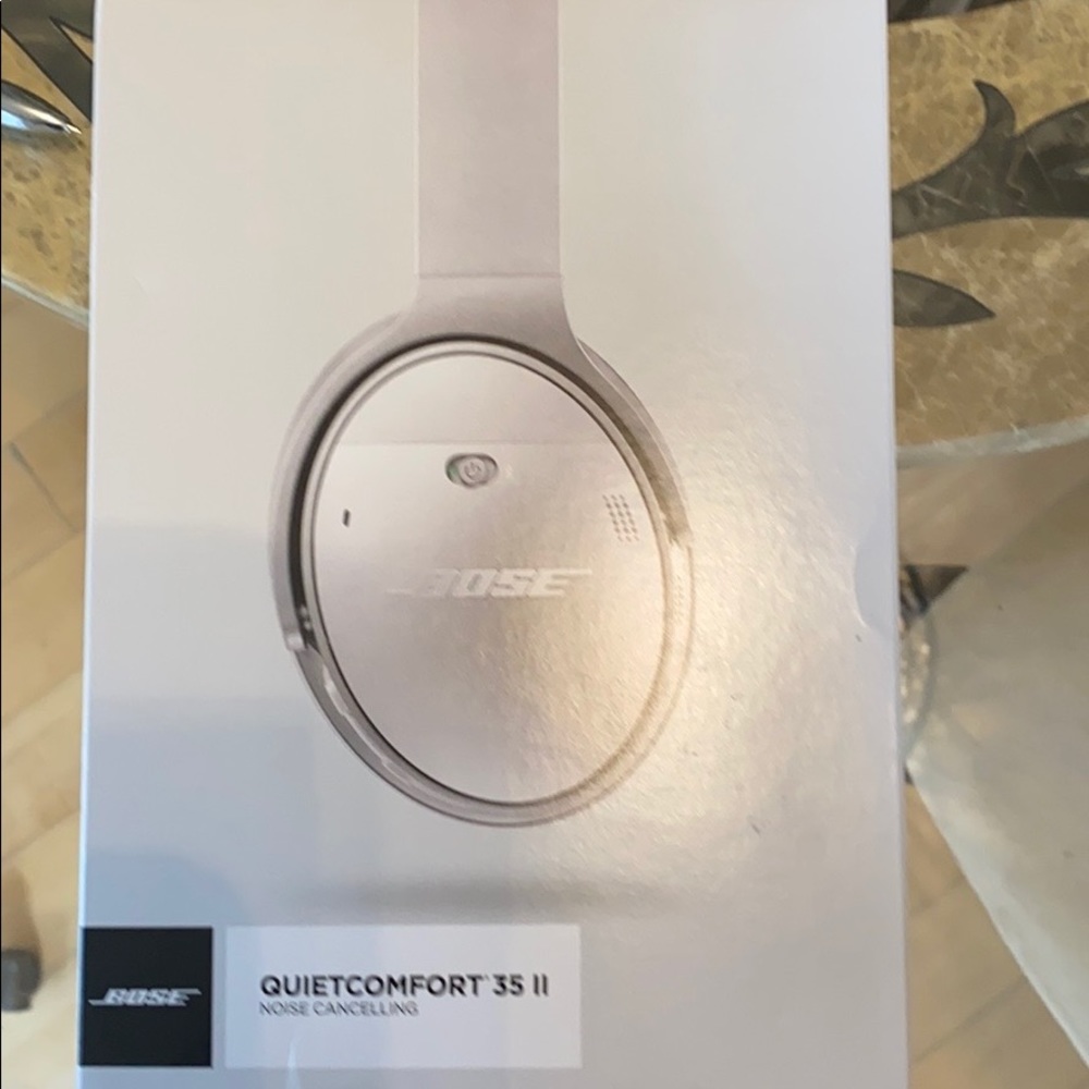 BOSE HEADPHONES QuietComfort 35 II